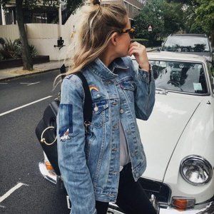 LEVI'S California Dreamin' EMBROIDERED DENIM jeans jacket Sz S NOVELTY A GEM !